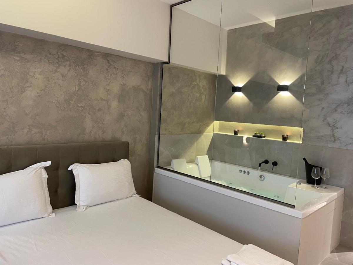 Jacuzzi Suite Ladadika Tesalónica Exterior foto